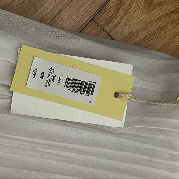 Aritzia Wilfred White A-Line Pleated Skirt - Picture 5 of 6